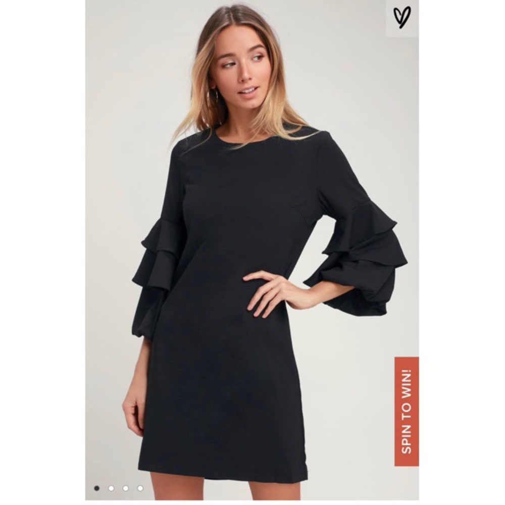 Lulu’s Black Dress